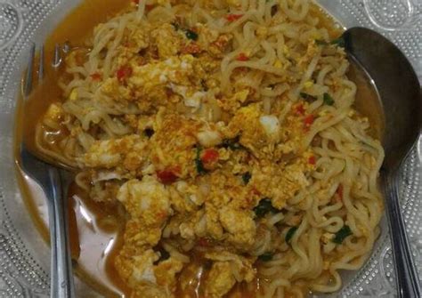 Resep Indomie Goreng Nyemek Pedas Resep Indomie Goreng Pedas Ala Hot