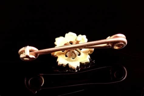 Antique 9k Yellow Gold Pearl Flower Pin Brooch At 1stdibs