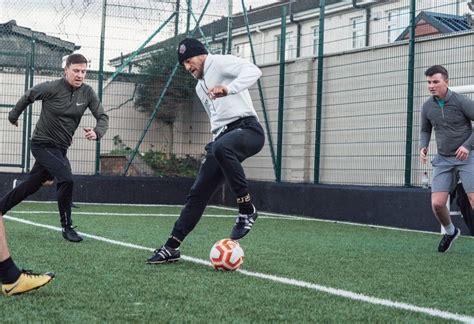 Conor Mcgregor Warms Up For Ufc By Showing Off His Football Skills