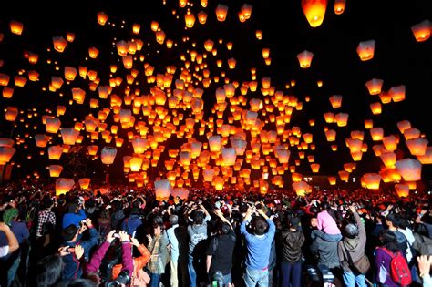 Sky Lantern Festival 2024 Patsy Gennifer