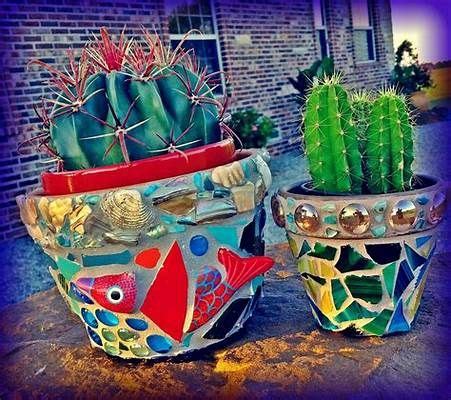 How To Mosaic Art For Your Garden Feltmagnet Mosaic Pots Handmade