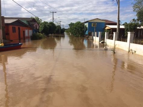 G1 Chuva Afeta 44 Mil Moradores De 56 Cidades No Rs Diz Defesa Civil