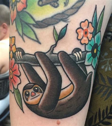 Sloth Tattoo Ideas For Those Who Take Things Slow (⊙ω⊙)