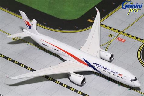 Gemini Jets Gjmas1742 Airbus A350 900 Malaysia Airlines 9m Mab