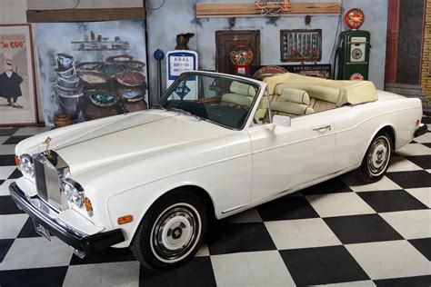 Rolls Royce Corniche Convertible LHD – RD Classics