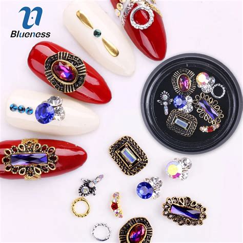 9pcsbox Retro Floral Golden Circle Design Nail Art Decorations