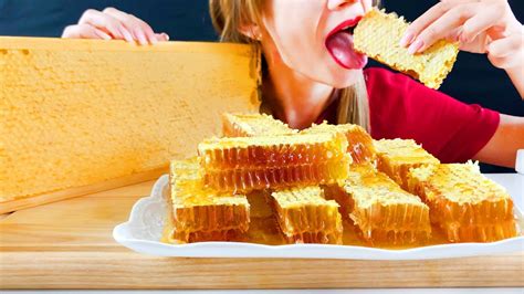 Asmr Honeycomb Extremely Sticky Satisfying Eating Sounds No Talking Youtube