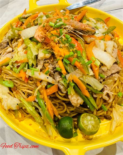 Yummy Pancit Canton For Merienda
