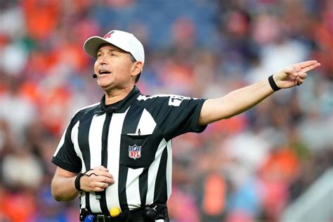 Nfl Refs Embarrass The Nfl On Sunday Night And Nothing Will Be Done