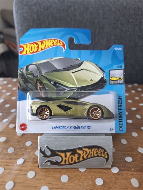 Hot Wheels Factory Fresh Lamborghini Sian FKP S