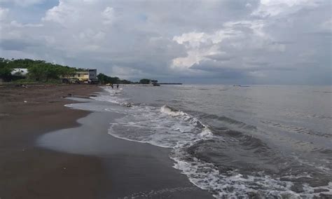 Pantai Tanjung Bayang Makassar Atraksi Aktivitas Liburan Lokasi And Harga Tiket Wisatahits