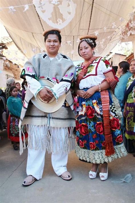 Bride and Groom!! Purepecha!!! | Mexico costume, Mexican dresses ...