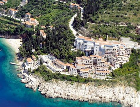 The Abandoned Hotel Belvedere Was One Of The Best Hotels In Dubrovnik