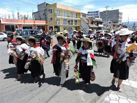 Salasacas Remarcan Tradiciones En Pelileo Intercultural Noticias