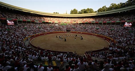 Los Toros De Fuente Ymbro Rompen La Manada Y Protagonizan Un Peligroso