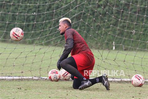 Muhammad Ridwan Targetkan Posisi Kiper Utama Di Pss Sleman Republika