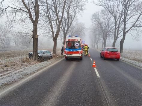 Wypadek Tarnów Niebezpieczny poranek na drodze wojewódzkiej nr 973 w