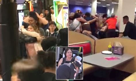 California Chuck E Cheeses Sees Two Adult Fights Daily Mail Online