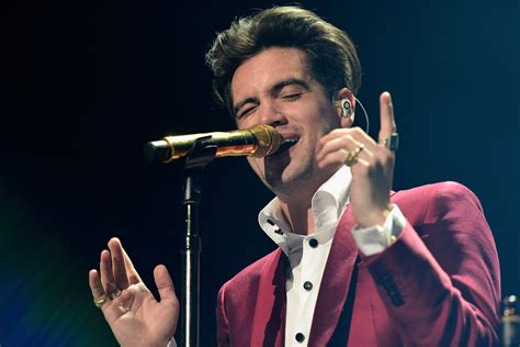 Panic At The Disco Tour Review For All The Omnipresent Whoa Whoa