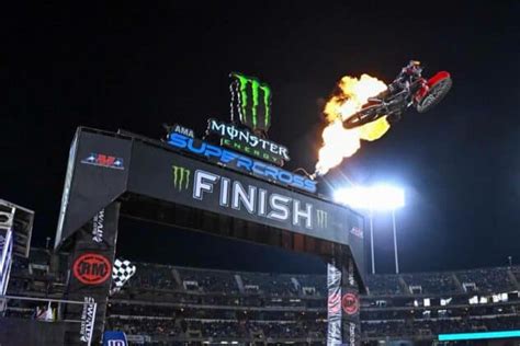 SX US Les réactions du podium 250 et 450 d Oakland Moto Station