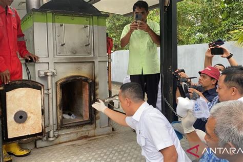 Bnnp Sulawesi Tenggara Musnahkan Barang Bukti Ganja Dan Sabu Sabu