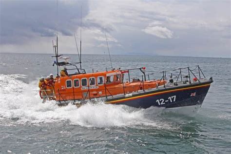 Rnli 200 Anstruther Lifeboat Crewman Pens New Verse To Hymn To Mark