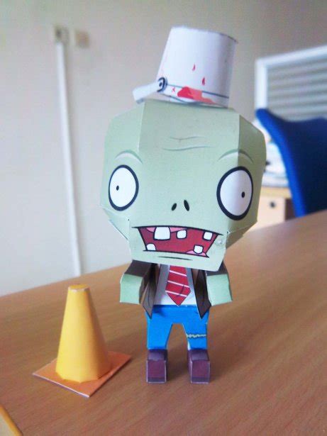 Papercraft De Plantas Vs Zombies La Guarida Geek