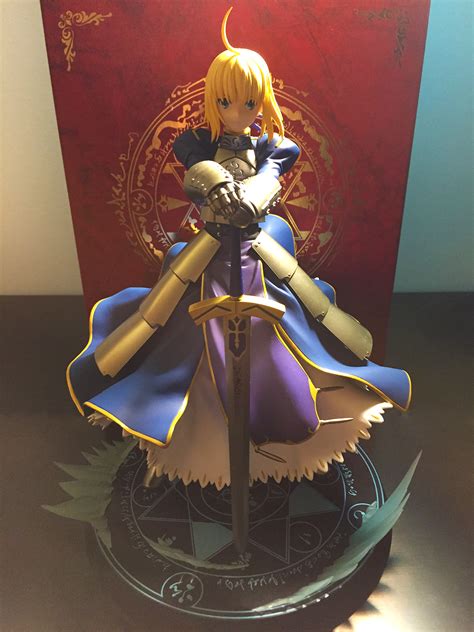 Awesome newly released Saber figure with an even awesome-er pose : r/fatestaynight