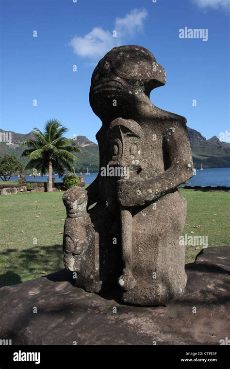 Nuku hiva island hi-res stock photography and images - Alamy