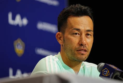 エンゼルス始球式に吉田麻也が登場「日本を盛り上げていけたら」mlsのlaギャラクシーと契約 Mlb写真ニュース 日刊スポーツ