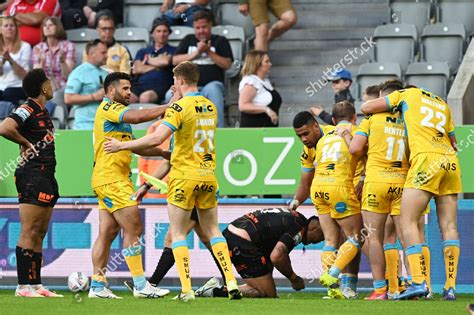 Leeds Rhinos Players Celebrates Final Whistle Editorial Stock Photo - Stock Image | Shutterstock