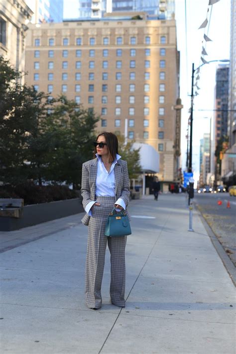 How To Wear The Plaid Suit This Fall Aurela Fashionista Plaid