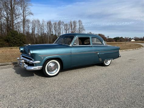 1954 Ford Customline | GAA Classic Cars