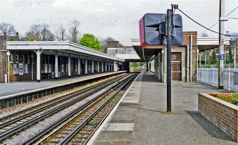 Hornchurch Station © Ben Brooksbank Cc By Sa20 Geograph Britain