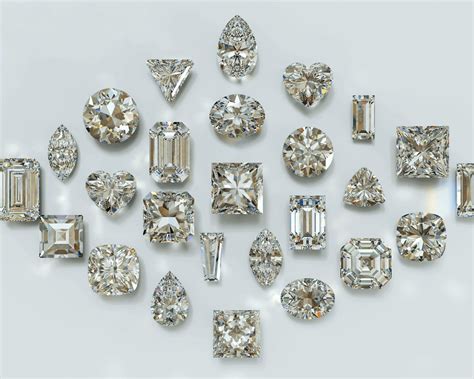 14 Striking Diamond Shapes for Your Engagement Ring