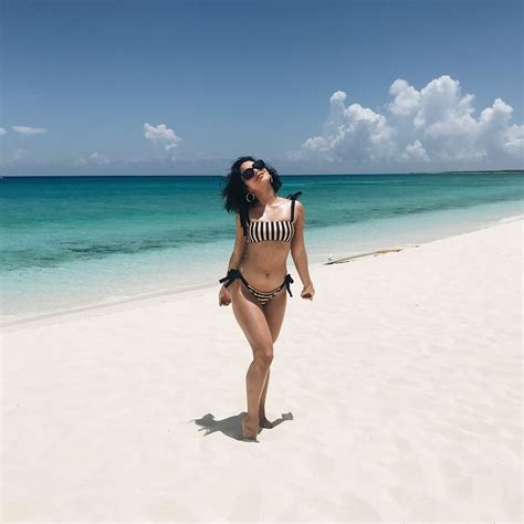 Vanessa Hudgens Sexy Bikini Hot Celebs Home