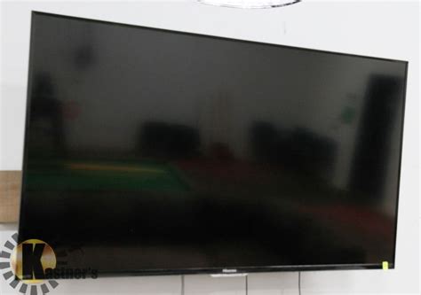 HISENSE 49" ROKU TV WITH WALL MOUNT - Kastner Auctions