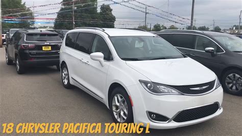 18 Chrysler Pacifica Youtube