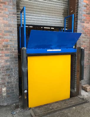 Hydraulic Dock Lifts Lifting Height Meters Are Warehouse Loading And