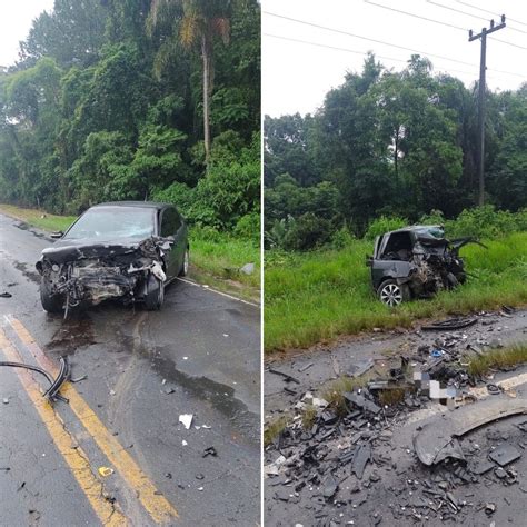 Batida De Frente Mata Uma Pessoa E Deixa Carros Destru Dos Em Sc Fotos