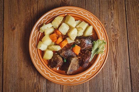Mongolian Food: 10 Dishes to Try in Mongolia | Will Fly for Food