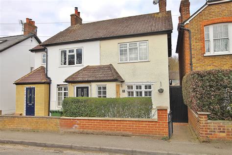 3 Bedroom Semi Detached House For Sale In Woking