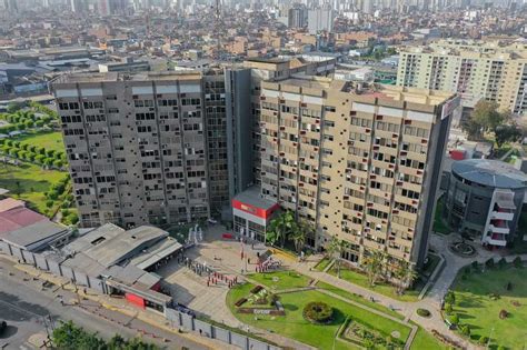 Lambayeque Arcc Reconstruye Colegio Con M S De S Millones En Chiclayo