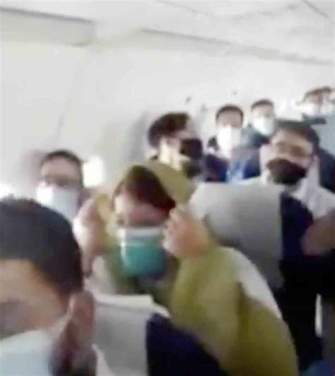 Flights News Passengers Scream As India Plane Shakes Violently In Mid