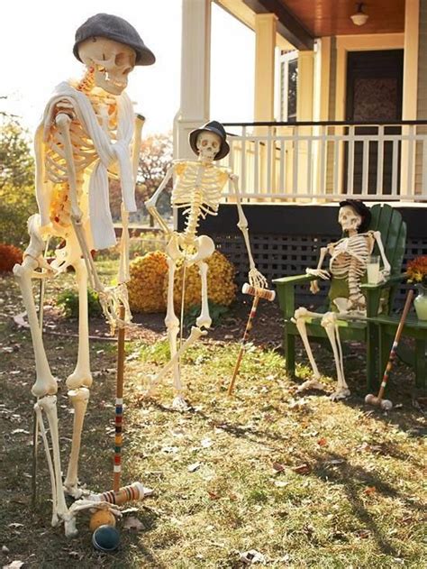 Skeletons Outdoor Halloween Decorations - Decoration Love