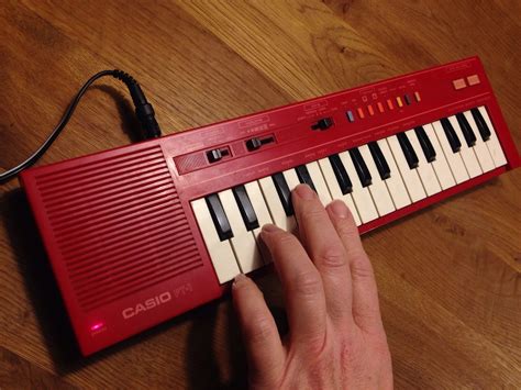 Vintage 80s Casio Pt 1 Electronic Keyboard Mini