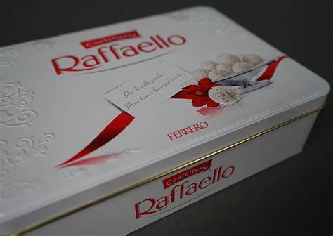 Цукерки Raffaello Big Box