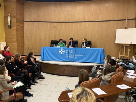 Mar A San Gil Visita La Escuela De Magisterio Ceu Vigo