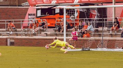 Cowgirl Soccer’s Nytes And Dowell Collect Honors Oklahoma State University Athletics