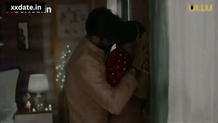 Newly Married Woman Had Sex With Her Husband For The First Time And Broke Her Seal